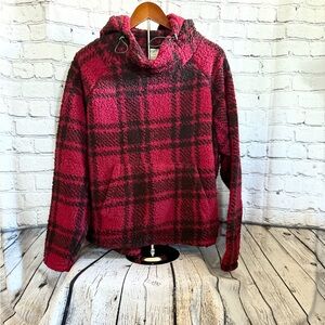 PINK. Red black check fleece. Size M
